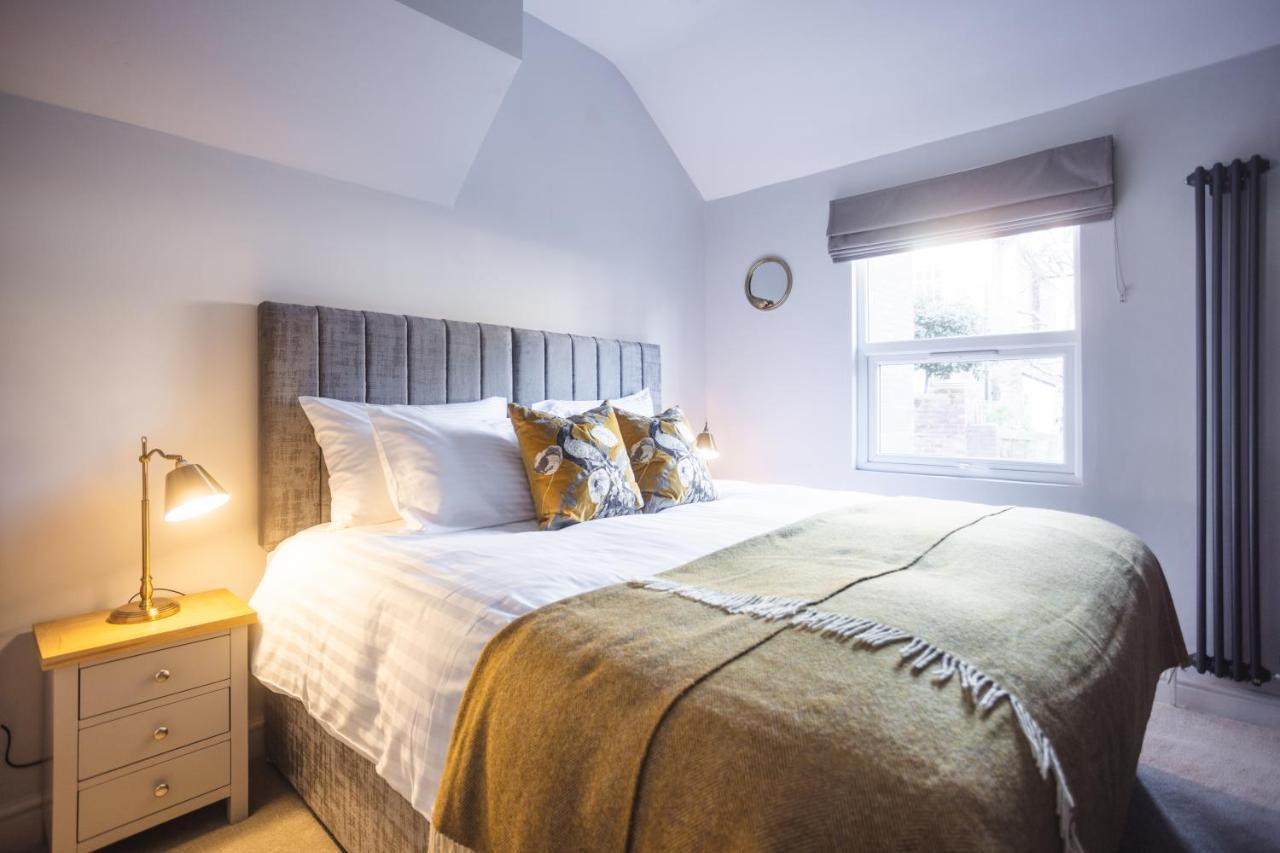 Historic City Centre Town House 切斯特 外观 照片